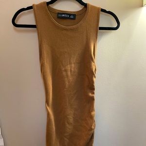 Scrunch side mid dress